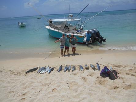 Center console boat for rent in La Gaulette