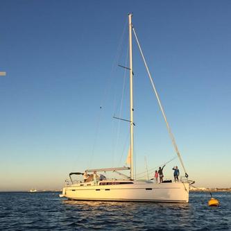 Discover Fremantle surroundings on this Bavaria Custom boat