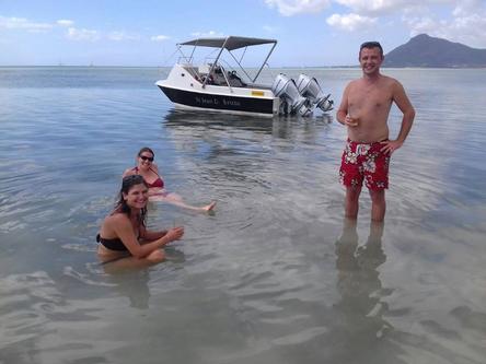 Up to 8 persons can enjoy a ride on this Dual console boat