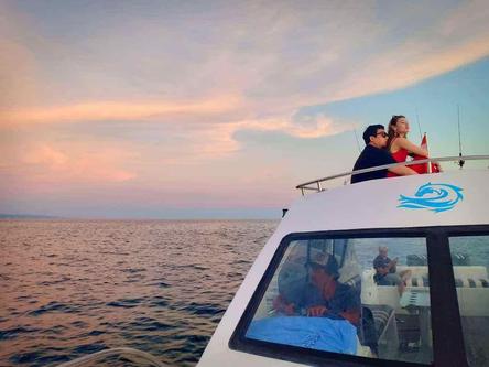 Boating is fun with a Motor yacht in Denpasar