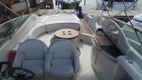 Discover Cancún surroundings on this 33 Sessa boat