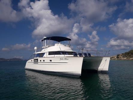 Enjoy sailing in France aboard luxurious Bali 4.1