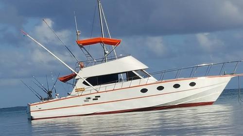 47.0 feet Custom in great shape
