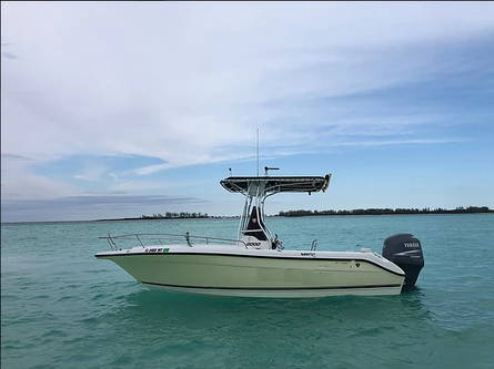 Hop aboard this amazing motor boat rental in The Bahamas!