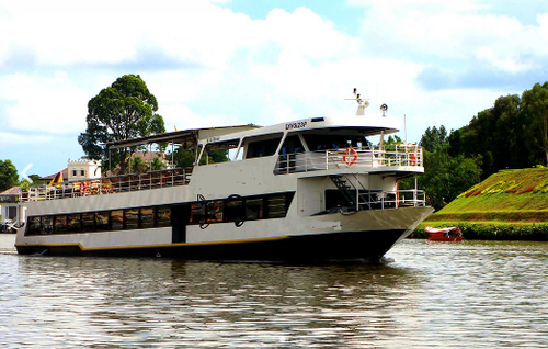 Custom's 111.0 feet in Kuching