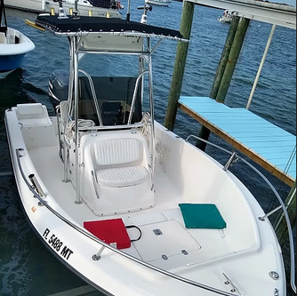 Center console boat for rent in Green Turtle Cay