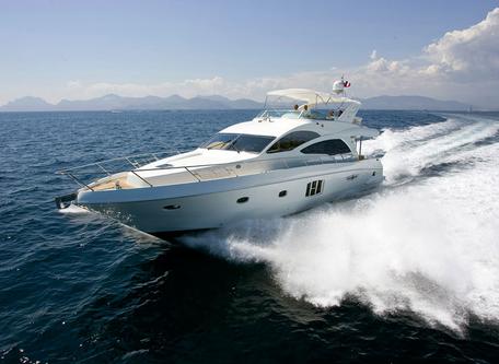 Experience boating at its best on a this motor boat charter