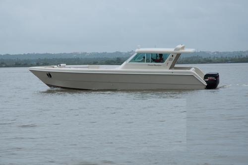 Boat rental in Penha De França, 