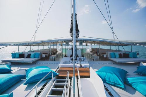 This 78.0' Custom cand take up to 98 passengers around Phuket