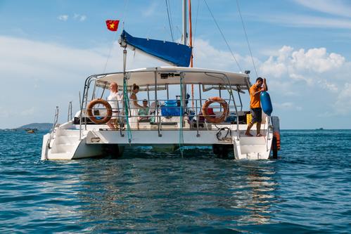 34.0 feet SeaWind 1050 in great shape