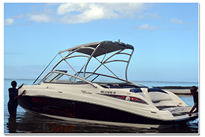 Jet boat boat for rent in Bel Ombre