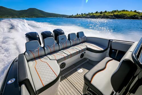 This 37.0' Midnight Express cand take up to 12 passengers around Charlotte Amalie