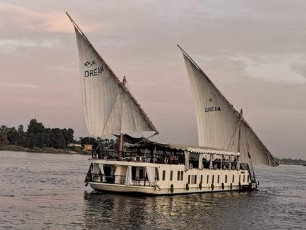 Boat rental in Luxor, 