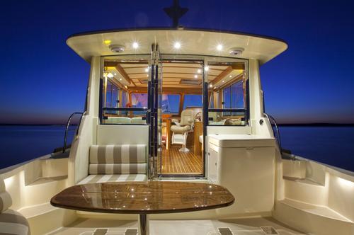 Luxury Out on the Water Hampton Style!