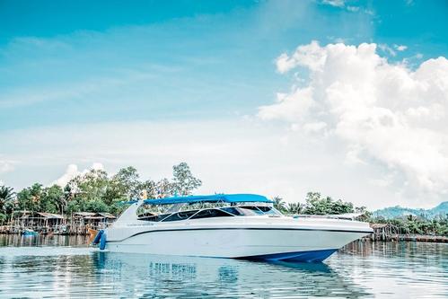 Motor yacht boat for rent in Phuket
