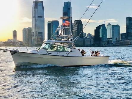 Downeast boat rental in One15 Brooklyn Marina, NY