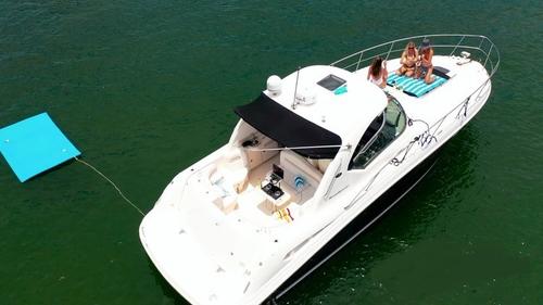 Enjoy aboard Sea Ray Sundancer yacht
