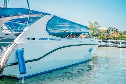 Discover Phuket surroundings on this Custom Build Speedboat Custom Build boat