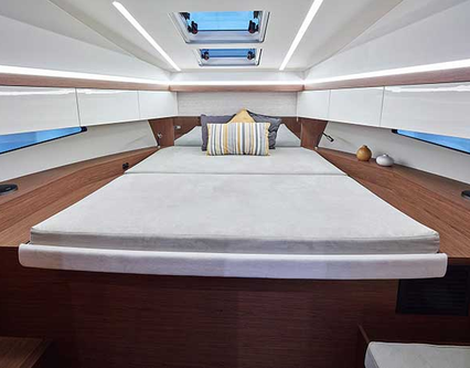 Discover Poli Crysochous surroundings on this NC33 Jeanneau boat