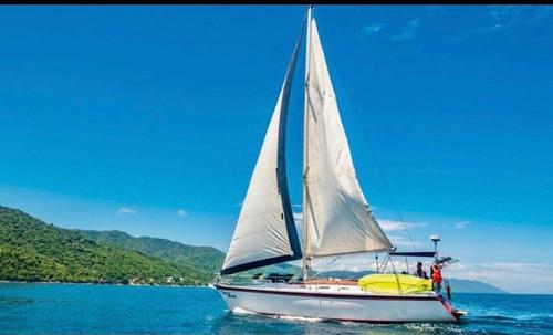 BEAUTIFUL  PRIVATE SAILBOAT IN PUERTO VALLARTA
