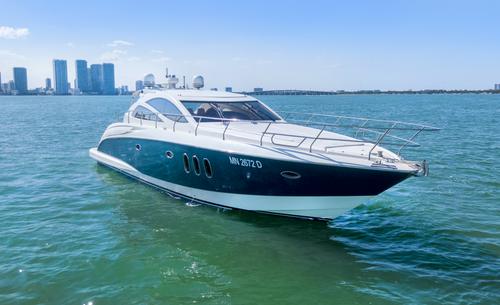 55.0 feet Astondoa in great shape