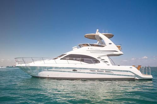Boating is fun with a Sea Ray in Newport Beach