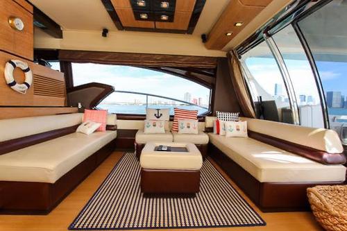 AZIMUT's 70.0 feet in Miami Beach