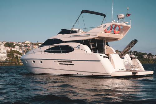 Up to 14 persons can enjoy a ride on this Azimut boat