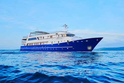 Enjoy beautiful yacht