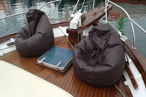 This 39.0' Mallorquina cand take up to 14 passengers around Setúbal