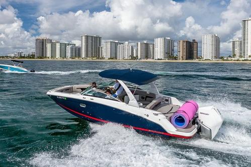 Bow rider boat rental in Fort Lauderdale, FL
