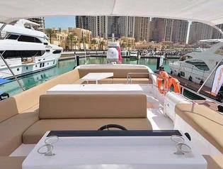 Discover Dubai surroundings on this 48 MAJESTY NEW boat