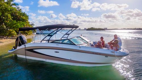 *TOP RATED* Up to 10 ppl | Premium Sport Boat in Miami Beach