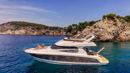 Motor yacht boat rental in Dubrovnik, Croatia