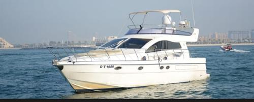 Boating is fun with a Classic in Dubai