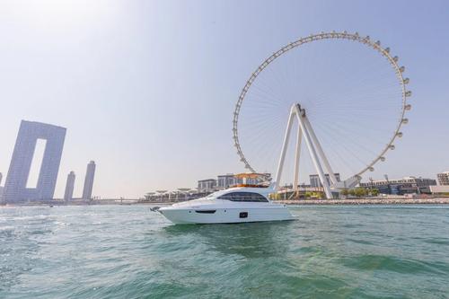 Boat rental in Dubai, 
