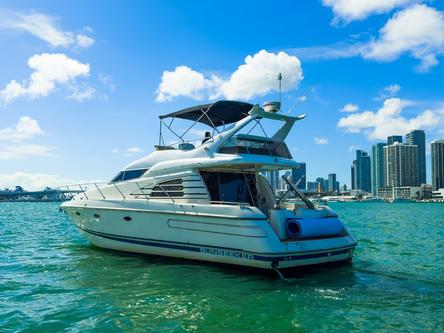 SUNSEEKER's 50.0 feet in Miami