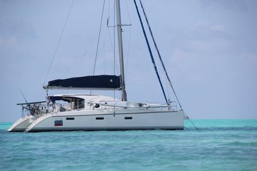 Catamaran boat rental in Bora Bora, French Polynesia