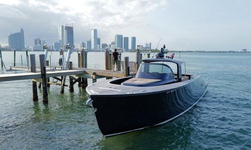 Boating is fun with a Motor yacht in Miami Beach