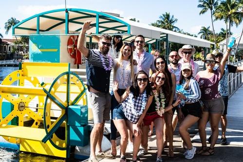 Discover Fort Lauderdale surroundings on this Party Boat Trident boat