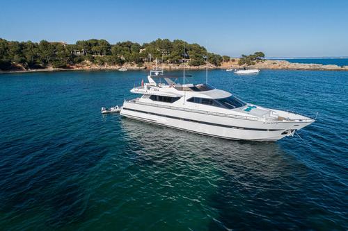 Luxury Yacht Charter