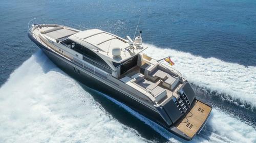 Up to 12 persons can enjoy a ride on this Motor yacht boat