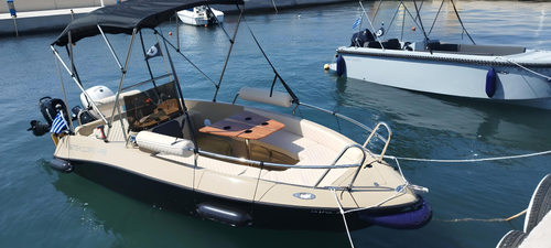 Motor boat boat for rent in Heraklion