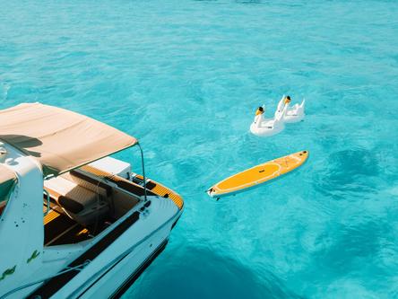 Sea Ray boat for rent in Cancún