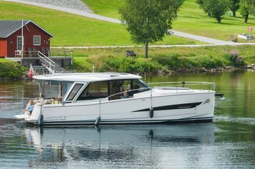 The Canal and the coastline trips in Norway aboard a 100% electric boat!