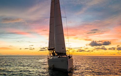 Discover Phuket surroundings on this 400 Hanse boat