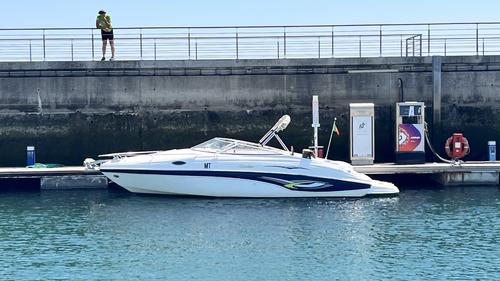 Fast and funny motor boat between Lisbon and Cascais