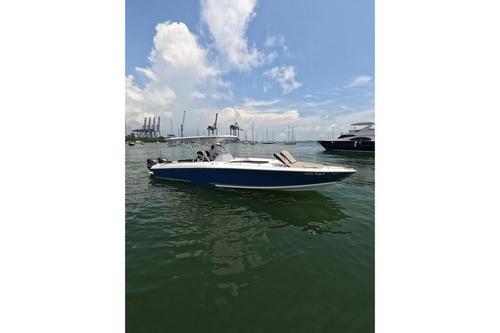 Have ultimate fun in Cartagena, Colombia aboard 38' motor boat