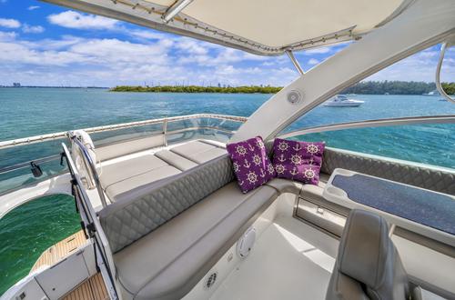 Up to 13 persons can enjoy a ride on this Flybridge boat