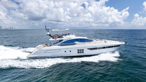 Boating is fun with a Azimut in Bal Harbour